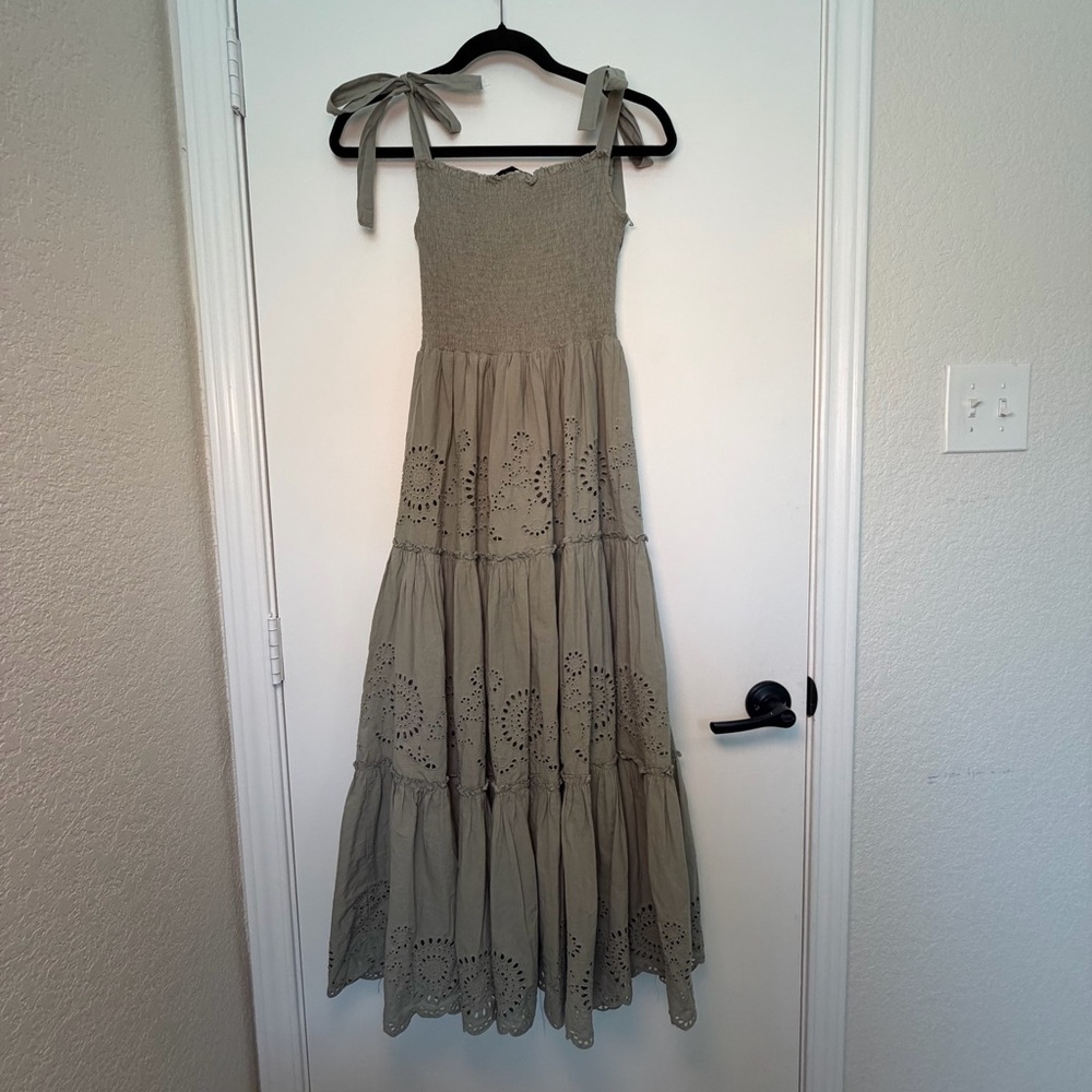 ZARA Sage Green Eyelet Maxi Dress Smocked Tie Shoulder Boho Cottagecore M - Picture 2 of 8